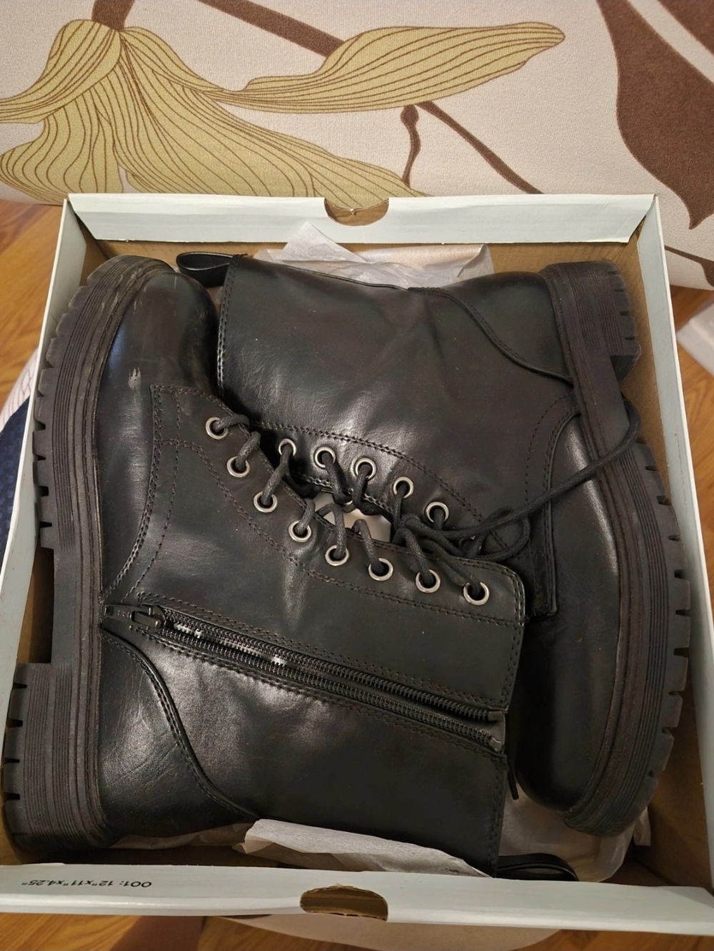 Kohl's Black Lace-Up Leather Ankle Boots with Side Zipper